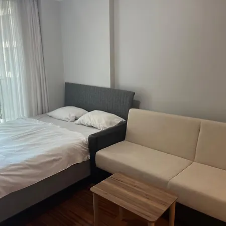 Cosy Flat -one In A New Near Taksim * Istambul